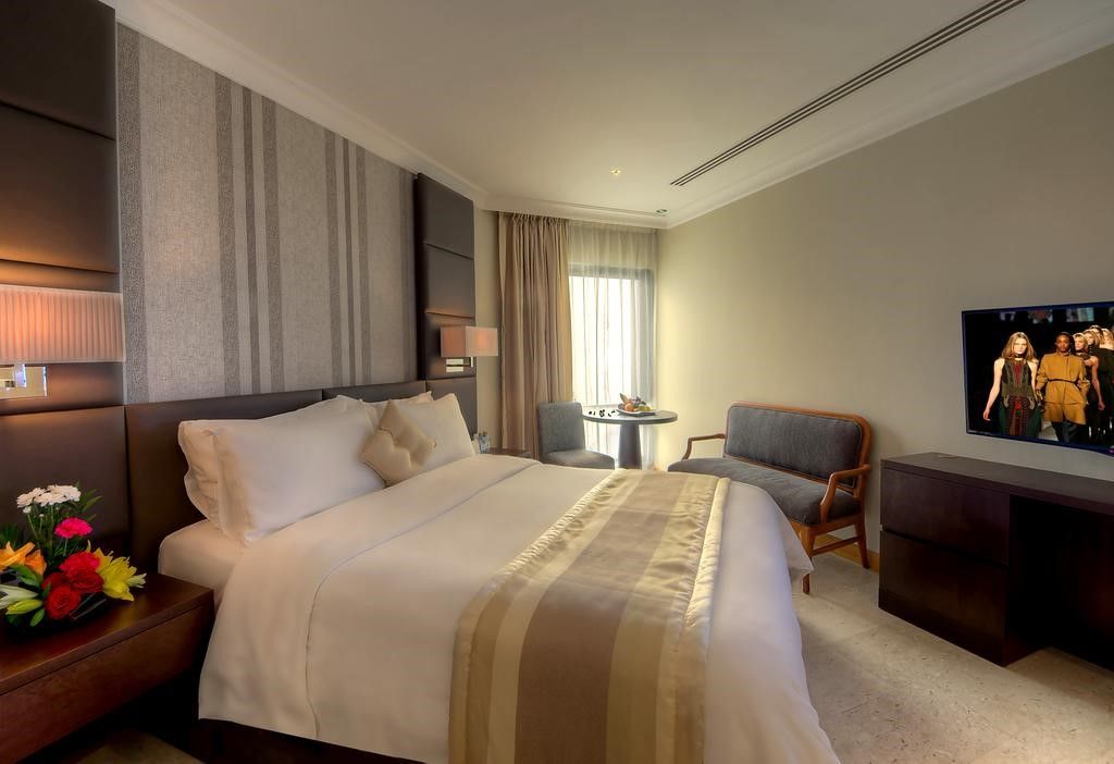 Marine & 5* Dubai